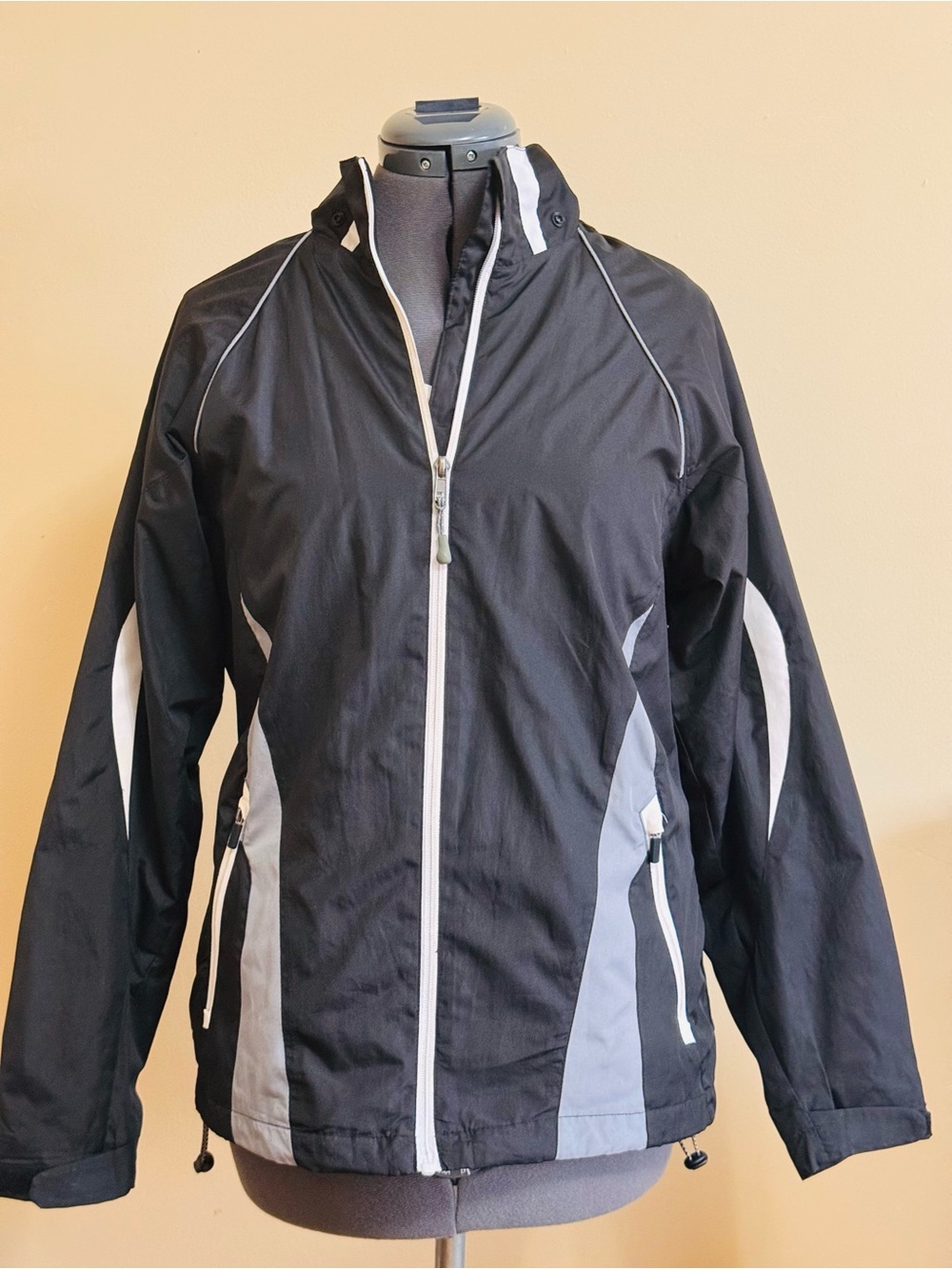 Women’s Black and Gray Lightweight Windbreaker Jacket
